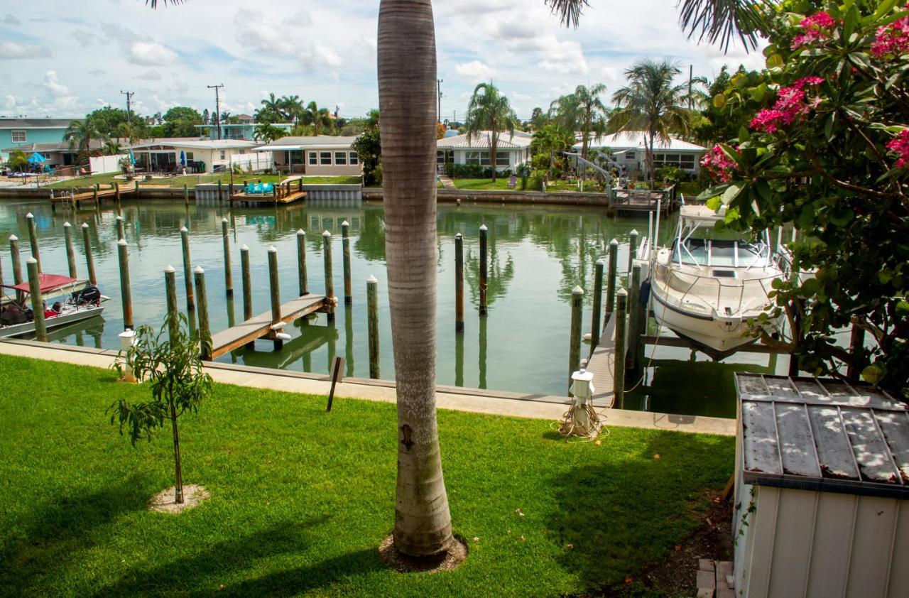 Bayside Inn And Marina جزيرة تريجر المظهر الخارجي الصورة